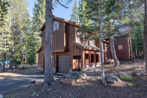 11662 Baden Rd, Truckee, CA 96161-6573