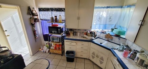 544 Elm St, Compton, CA 90220-2032