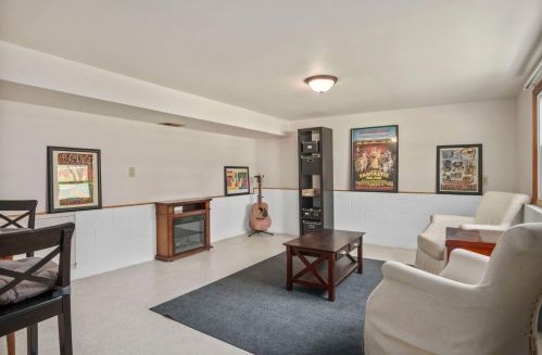 8034 Columbia Ave, Hammond IN  46321-1322 exterior