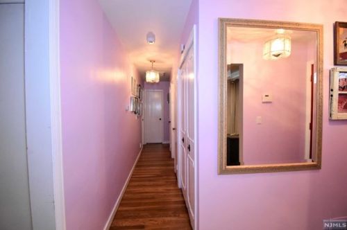 26 Elmwood Ter, Elmwood Park NJ  07407-1729 exterior