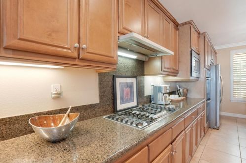 1545 Windshore Way, Oxnard CA  93035-1406 exterior