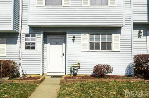774 Darlington Dr, Old Bridge, NJ 08857-3226