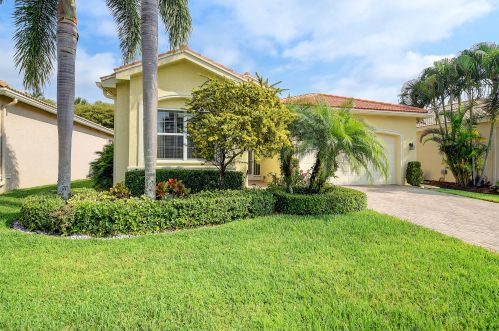 9367 Ivory Isle Rd, Boynton Beach, FL 33473-7876