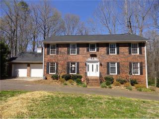 748 Saint Cloud Dr, Statesville, NC 28625-4646