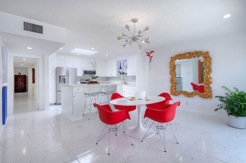 1848 Sandcliff Rd, Palm Springs CA  92264-4844 exterior
