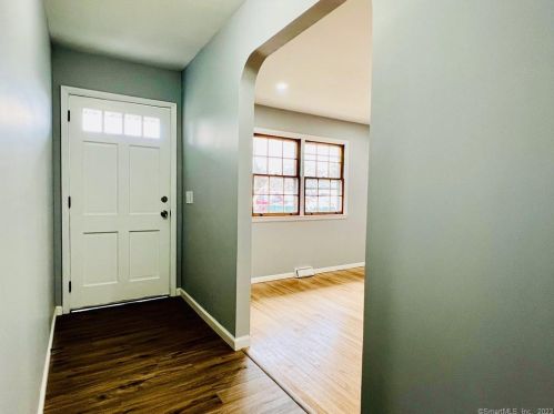 20 Barnum Rd, Danbury, CT 06811-2936