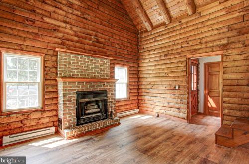 190 Royal Manor Rd, Easton PA  18042-8702 exterior