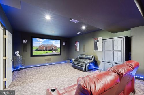 15840 Parnell Ct, Haymarket VA  20169-1667 exterior