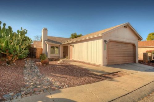 4639 Courtney Dr, Tucson, AZ 85705-4825
