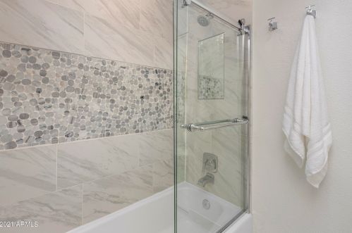 8649 Plz Ave, Scottsdale AZ 85250-6706 exterior