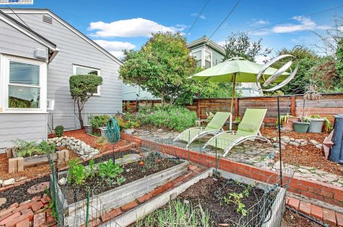 1320 Sandelin Ct, San Leandro CA  94577-3950 exterior