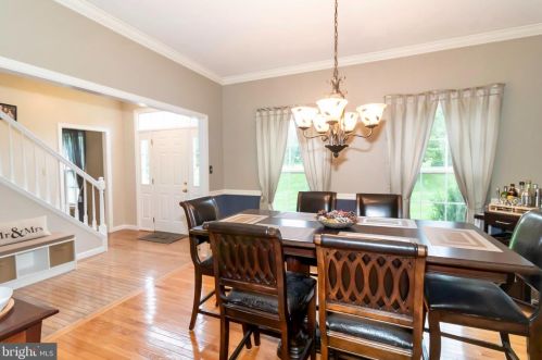 12 Bittersweet Dr, Cochranville PA  19330-1406 exterior