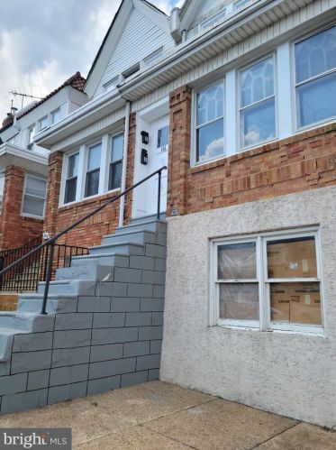 161 Godfrey Ave, Philadelphia, PA 19120-1513