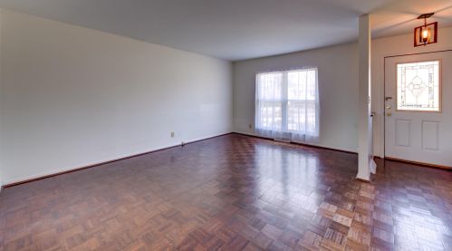 9 Squire Ct, Newport, KY 41076-1615