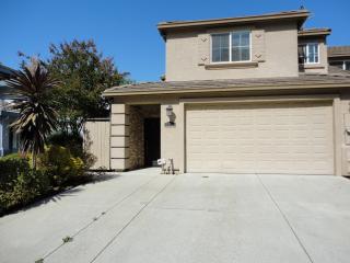 7551 Sailfish Way, Sacramento, CA 95831-4156