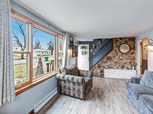 1225 Spence St, Green Bay, WI 54304-2331