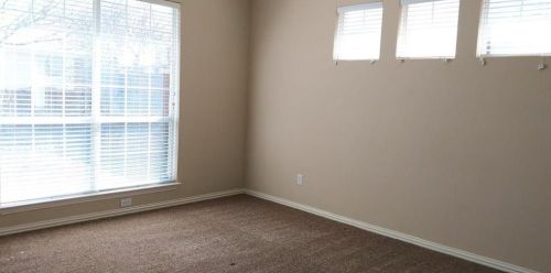 3825 Appleton Ln, Lewisville TX  75022-2933 exterior