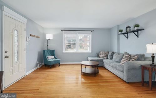 570 Fountain St, Philadelphia, PA 19128-2402
