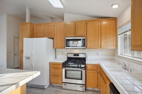 1104 Pippin Cir, Santa Rosa CA  95407-6772 exterior
