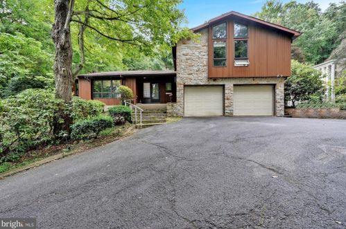 1621 Oak Rd, Primrose, PA 17901-3209