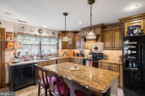 1412 Old Indian Mills Rd, Southampton NJ  08088-9441 exterior