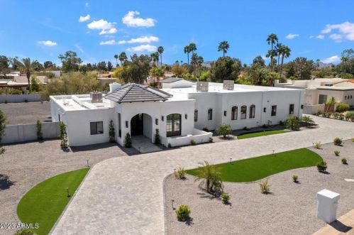 8369 Charter Oak Rd, Scottsdale, AZ 85260-5230