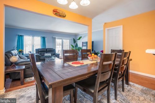 43 Chelsea Cir, Flemington NJ  08822-1829 exterior