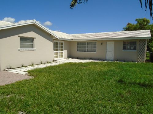 502 Congress Ave, West Palm Beach FL  33401-2904 exterior