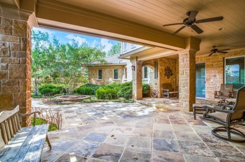 1111 Pebble Beach Dr, Midlothian TX  76063-2645 exterior