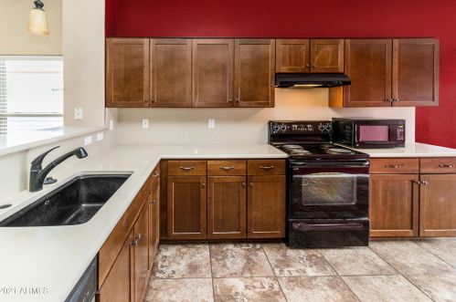 1356 Martha Dr, Casa Grande, AZ 85122-5455