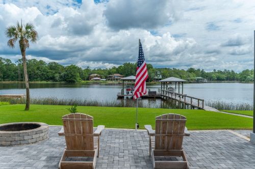 1146 Bay Grove Rd, Freeport, FL 32439-4812