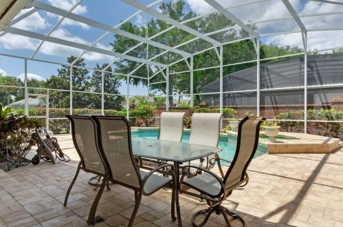 4916 Keeneland Cir, Orlando FL  32819-3141 exterior
