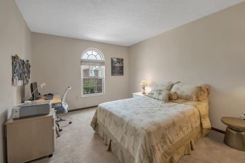 420 Carters Grove Dr, Gibsonia PA  15044-9533 exterior