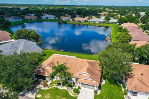1151 Mcdaniel St, Ruskin, FL 33573-7078