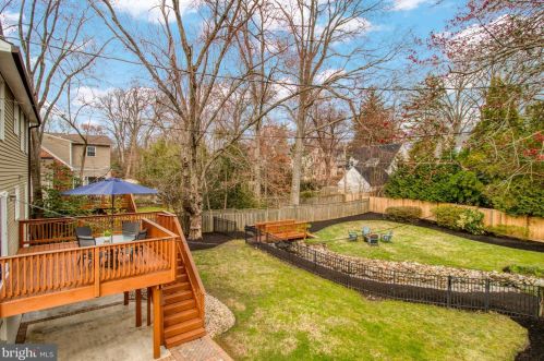 2841 Brook Dr, Falls Church, VA 22042-2301