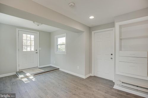 10600 Woodland Dr, Fredericksburg VA  22407-7759 exterior