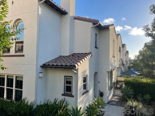 1710 Fairlead Ave, Carlsbad CA  92011-3611 exterior