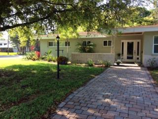 5505 8th Avenue Dr, Bradenton, FL 34209-3601