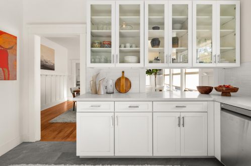 326 Micheltorena St, Santa Barbara CA  93101-1123 exterior