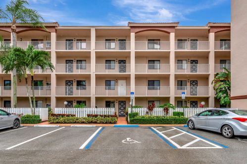 6093 Pointe Regal Cir, Delray Beach, FL 33484-1805