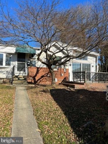 80 Balignac Ave, Woodlyn PA  19094-1801 exterior