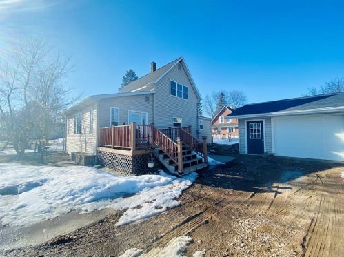 9303 County Highway H, Stanley, WI 54768-6032