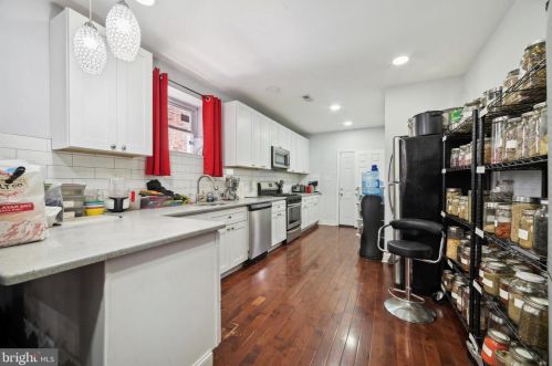 5713 Larchwood Ave, Philadelphia PA 19143-1912 exterior