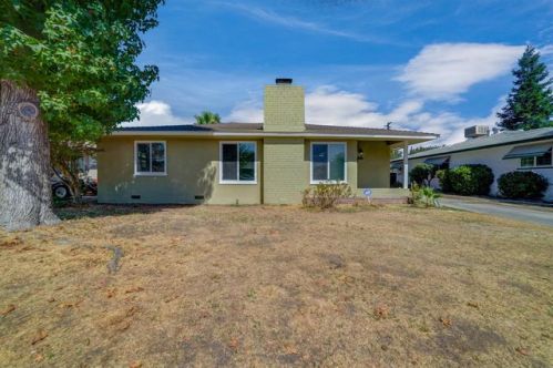 4713 Michigan Ave, Fresno, CA 93703-1652