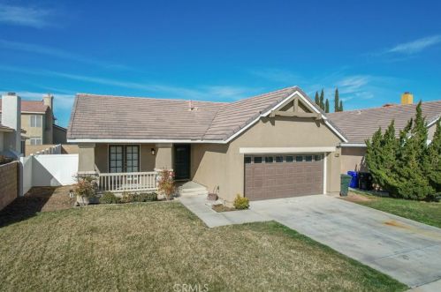 12788 Heston St, Victorville, CA 92392-7485