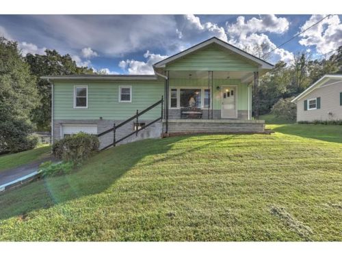 300 Woodcrest Dr, Kingsport, TN 37663-2328
