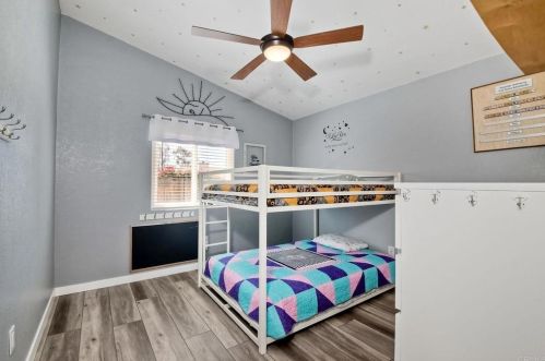 2169 Fiori Dr, Vista CA  92084-7737 exterior