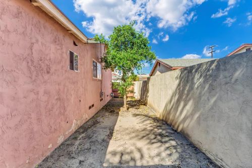 924 Bucky Ln, National City CA  91950-1406 exterior