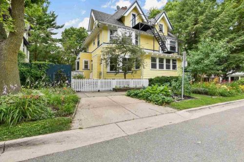 1051 Spaight St, Madison WI 53703-3701 exterior