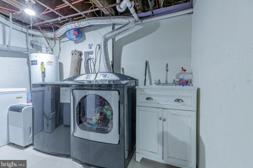 723 Shaw Ave, Lansdale PA  19446-2333 exterior